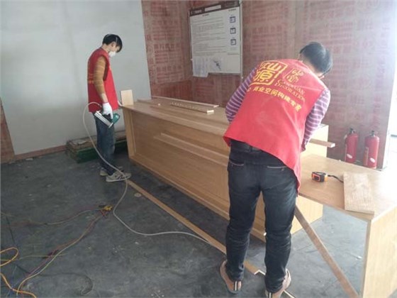 前台接待台制作中