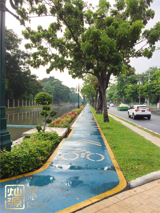 泰国国王公开纳妃 【多图】扒一扒你不知道的泰国国王贵妃居住王宫照片