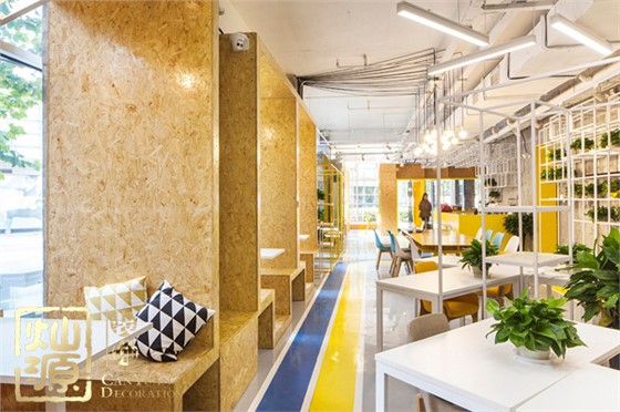 共享办公空间设计理念实践 借鉴图书馆模式打造灵活可变的快递公司办公室