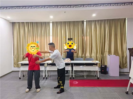 桩友之家站桩现场